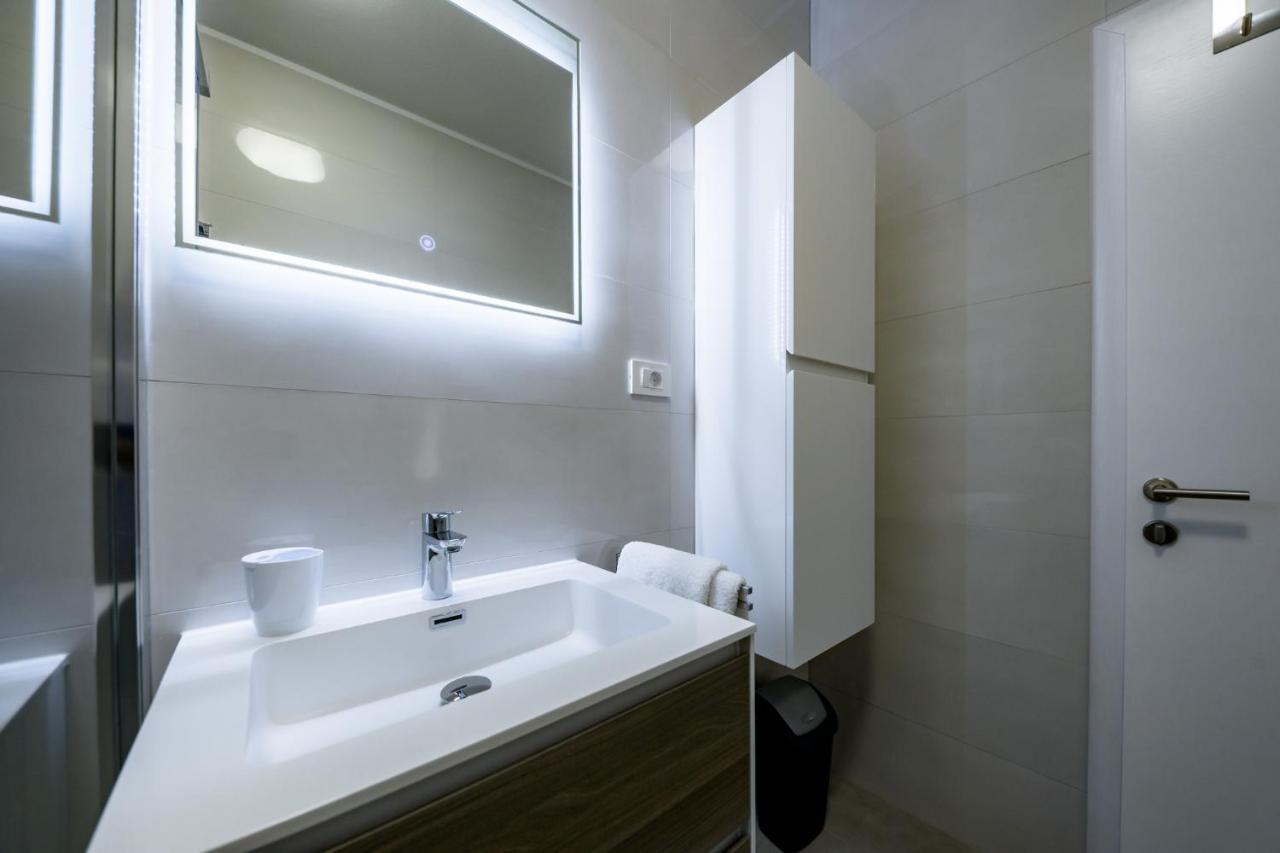 Apartmani Villa Zora Lopar Bagian luar foto