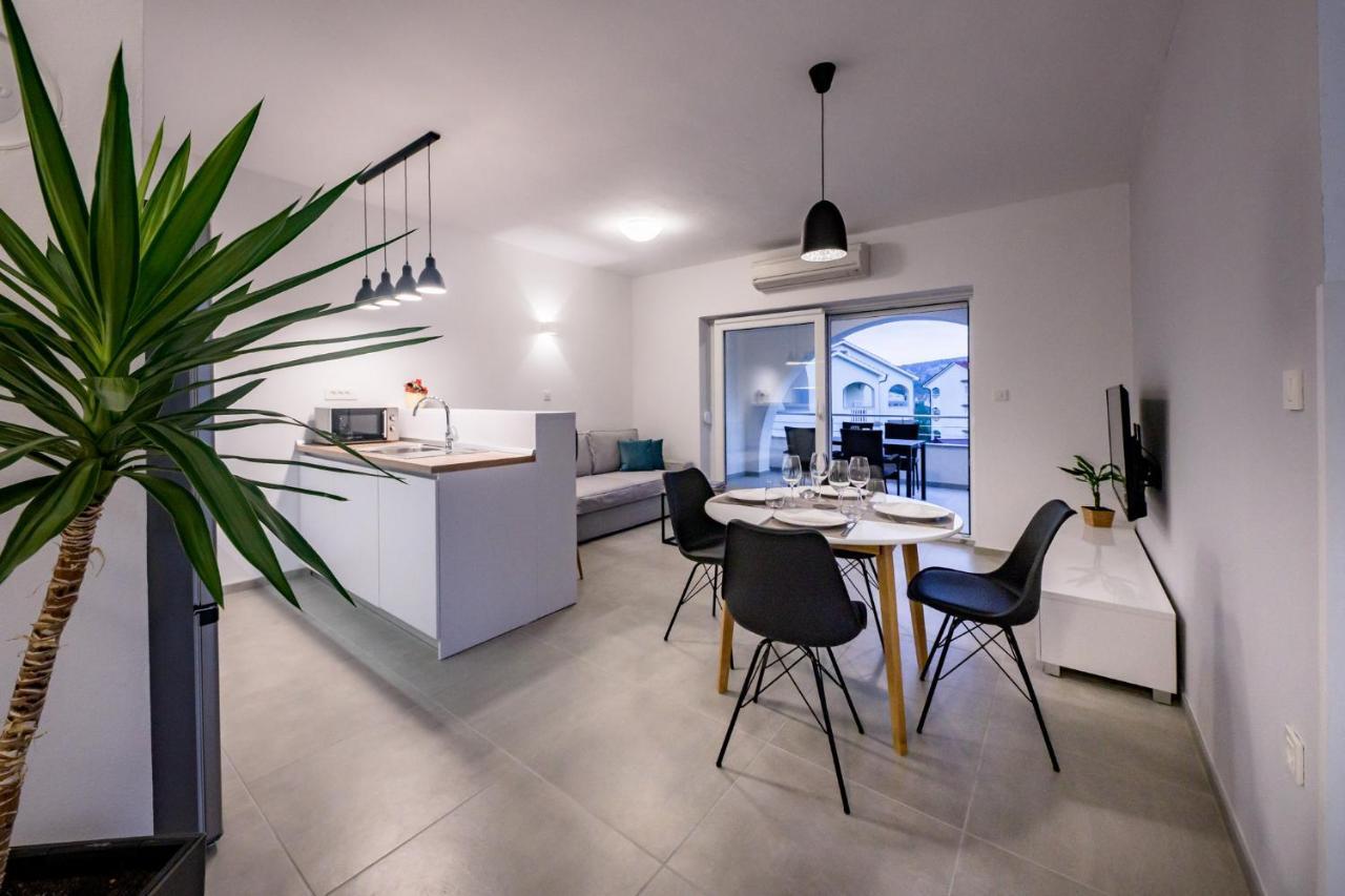 Apartmani Villa Zora Lopar Bagian luar foto