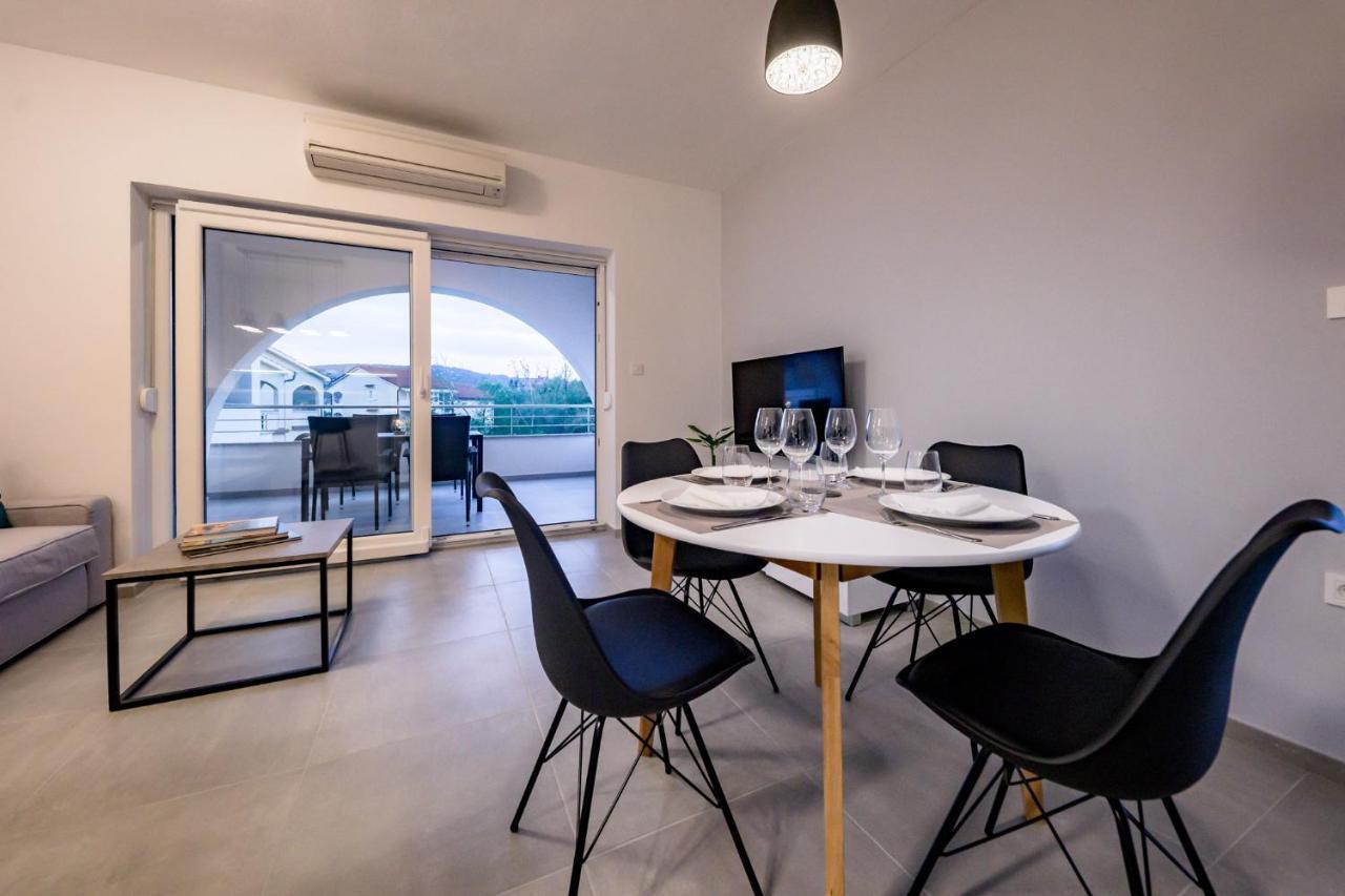 Apartmani Villa Zora Lopar Bagian luar foto