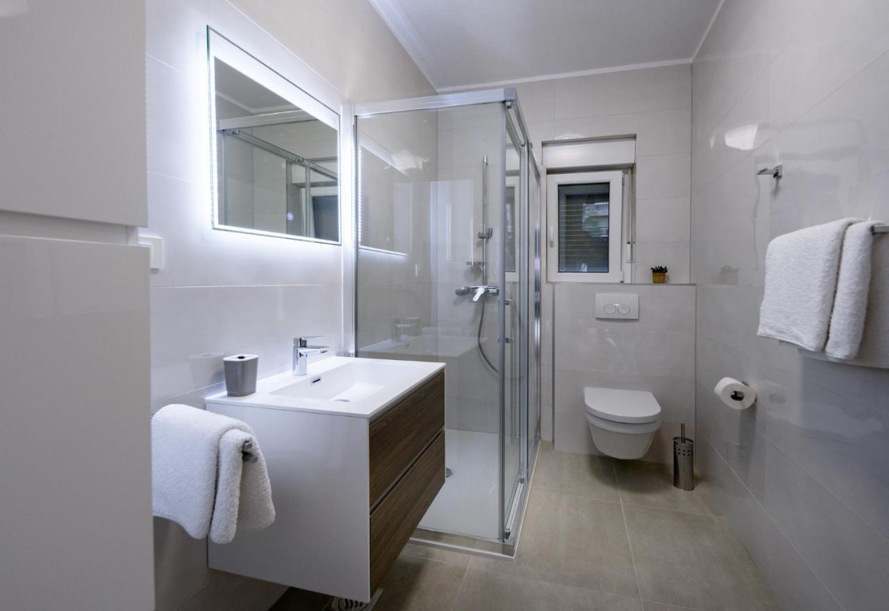 Apartmani Villa Zora Lopar Bagian luar foto