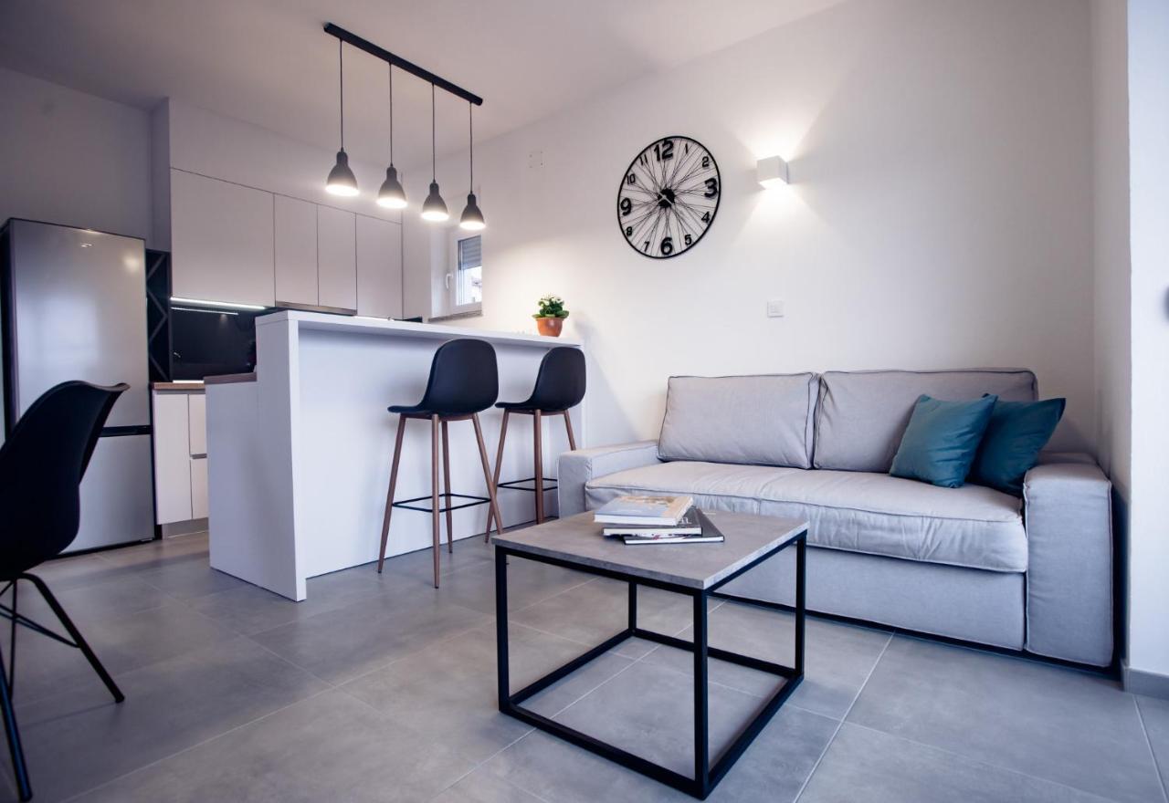 Apartmani Villa Zora Lopar Bagian luar foto