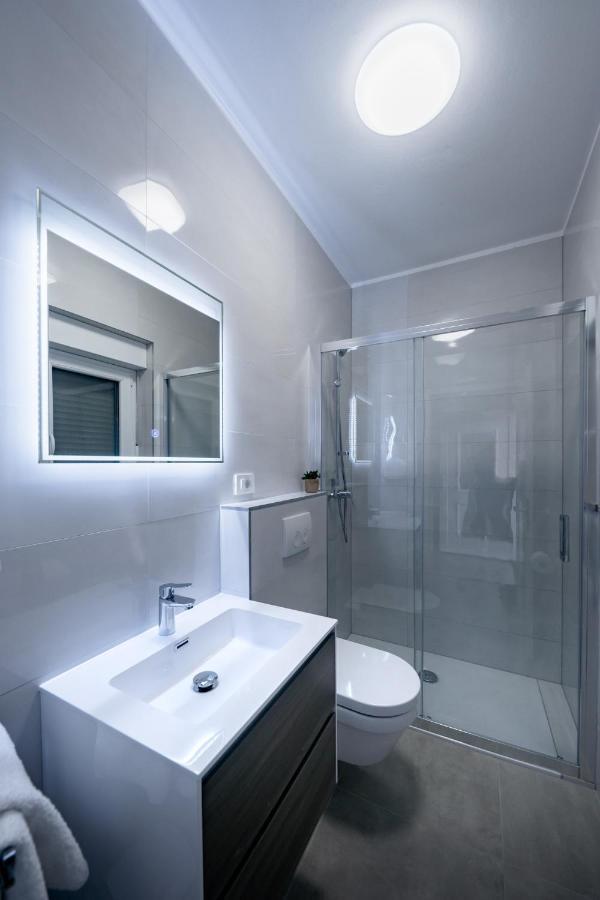 Apartmani Villa Zora Lopar Bagian luar foto