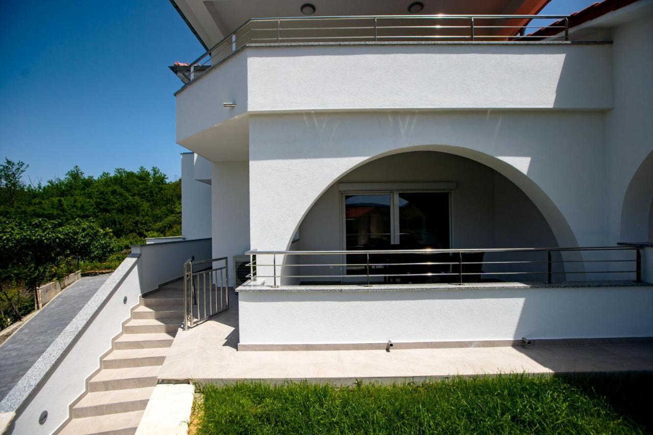 Apartmani Villa Zora Lopar Bagian luar foto