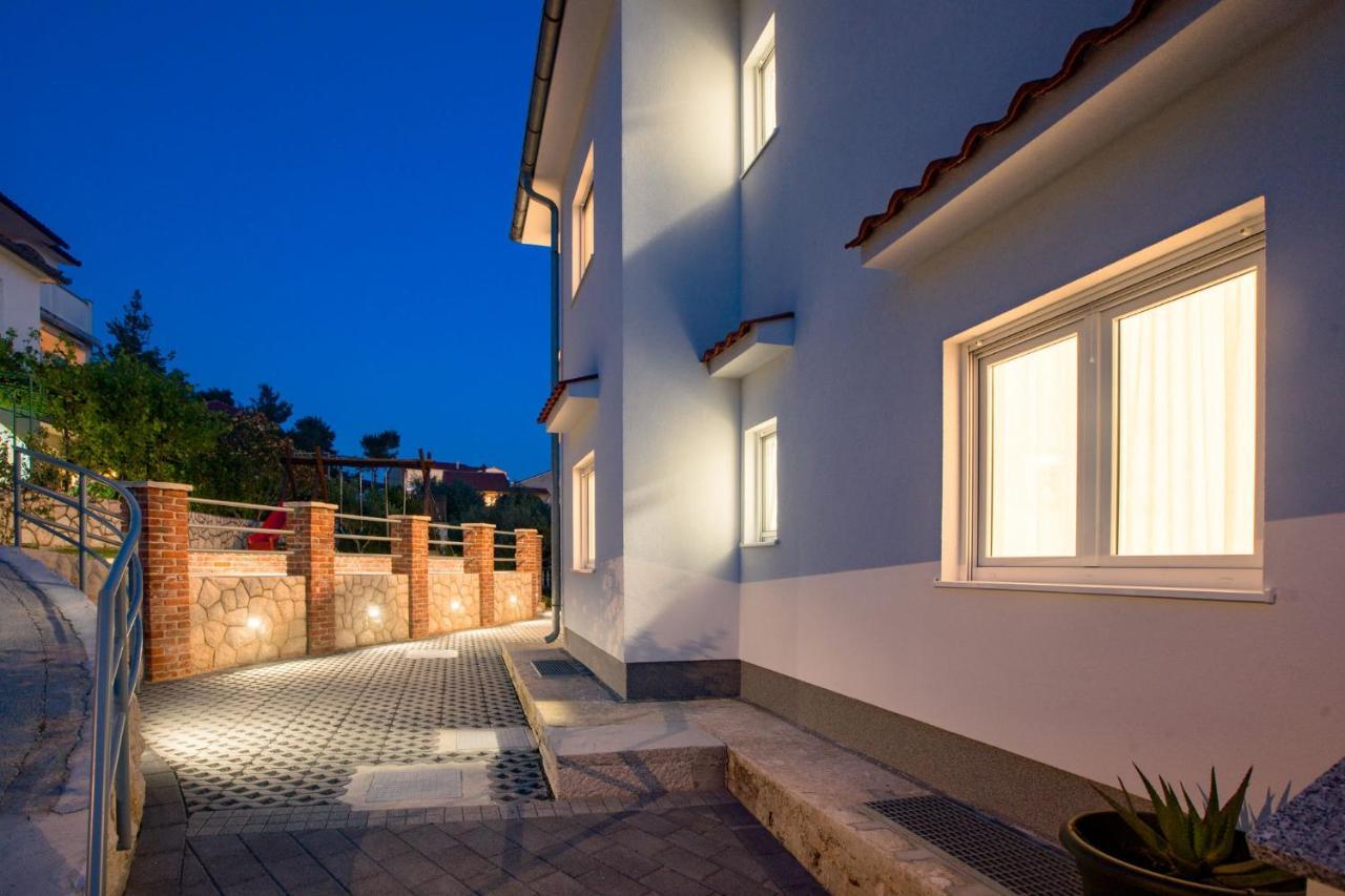 Apartmani Villa Zora Lopar Bagian luar foto