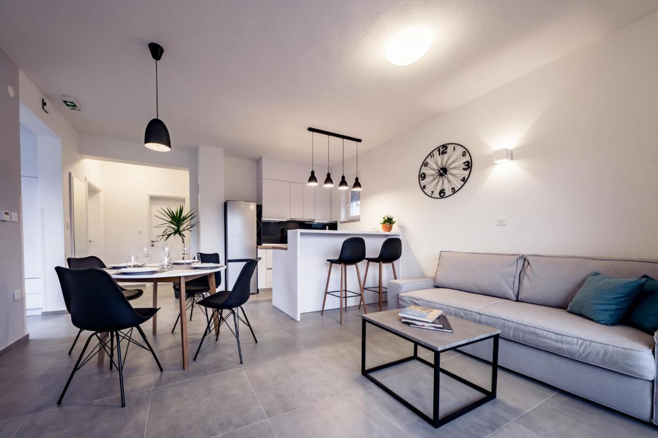 Apartmani Villa Zora Lopar Bagian luar foto
