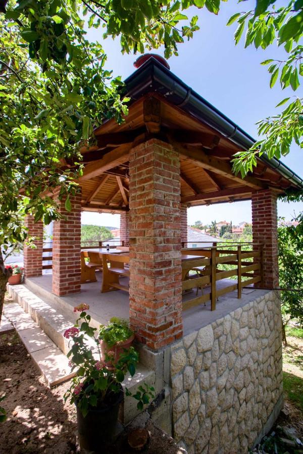 Apartmani Villa Zora Lopar Bagian luar foto